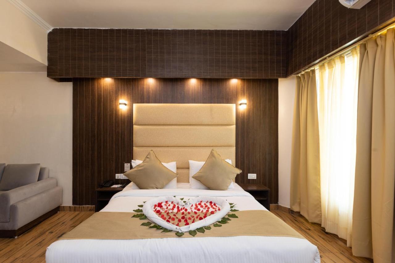 The Solitaire Dehradun Exterior foto