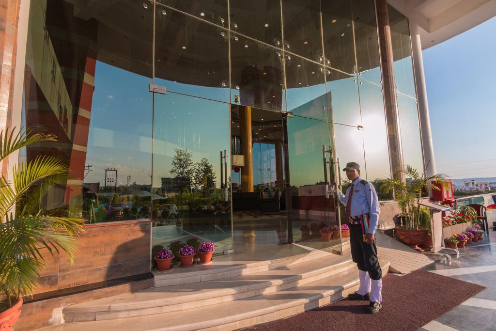 The Solitaire Dehradun Exterior foto